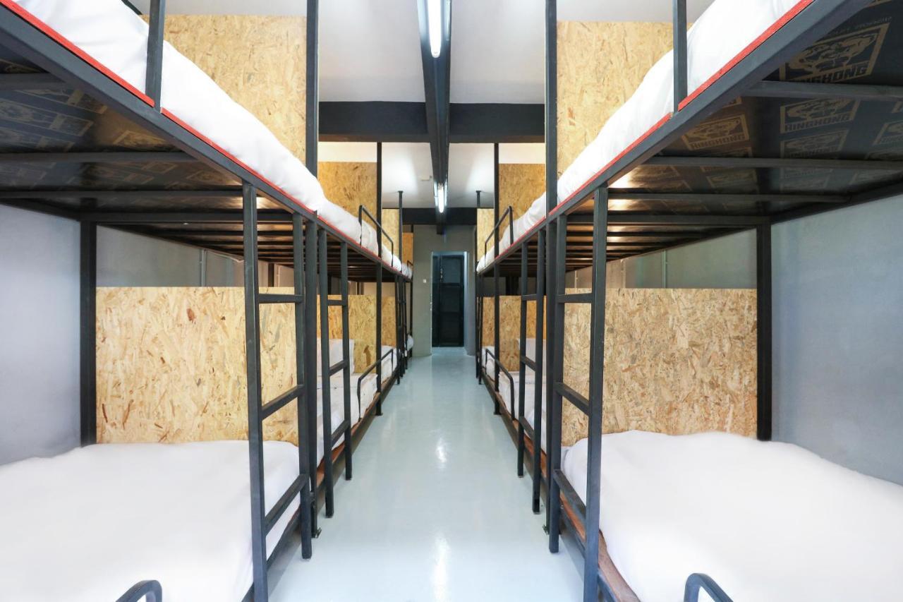 Oyo 823 Oliver'S Hostel (Adults Only) Ban Khlong Nang Li Extérieur photo
